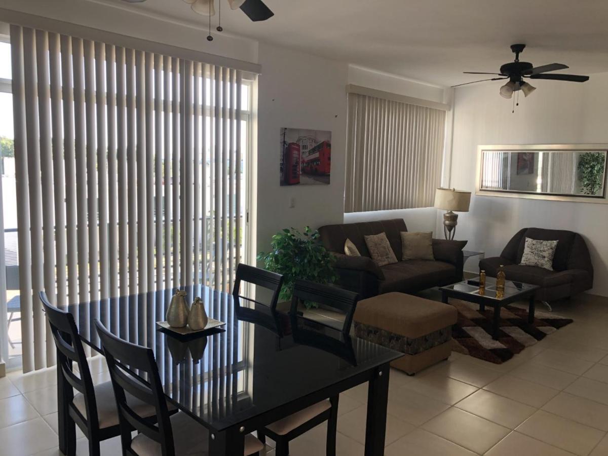 Star Castell Apartment Плая дел Кармен Екстериор снимка